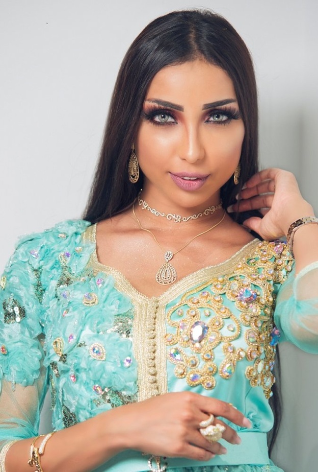 دنيا بطمة تهاجم حلا الترك بعبارات مستفزة