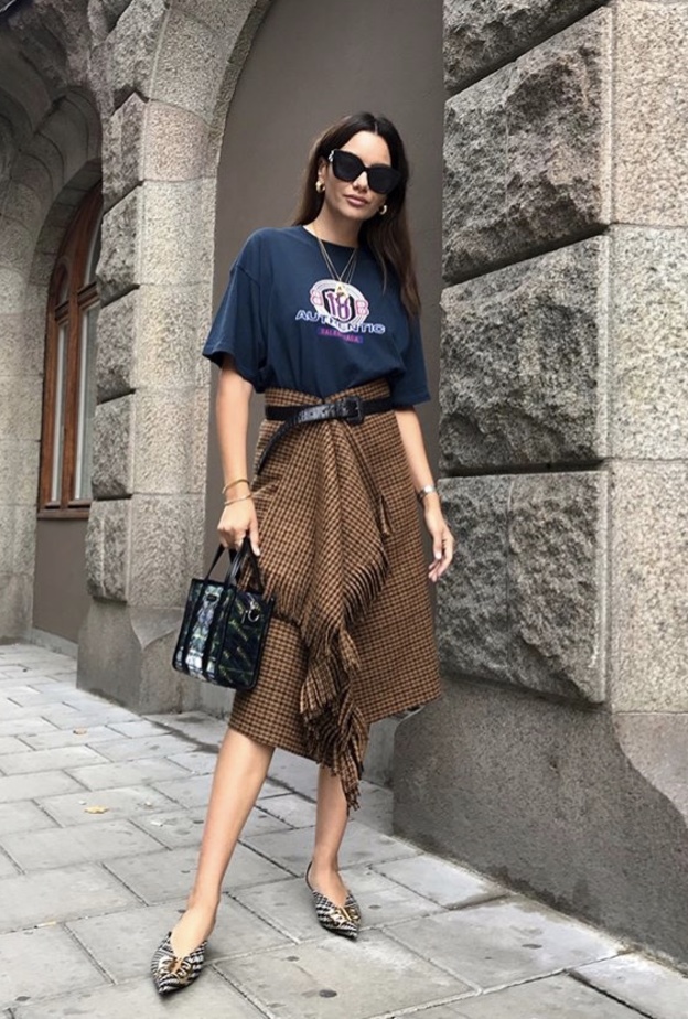 موضة التنورة على شكل معطف شتوي