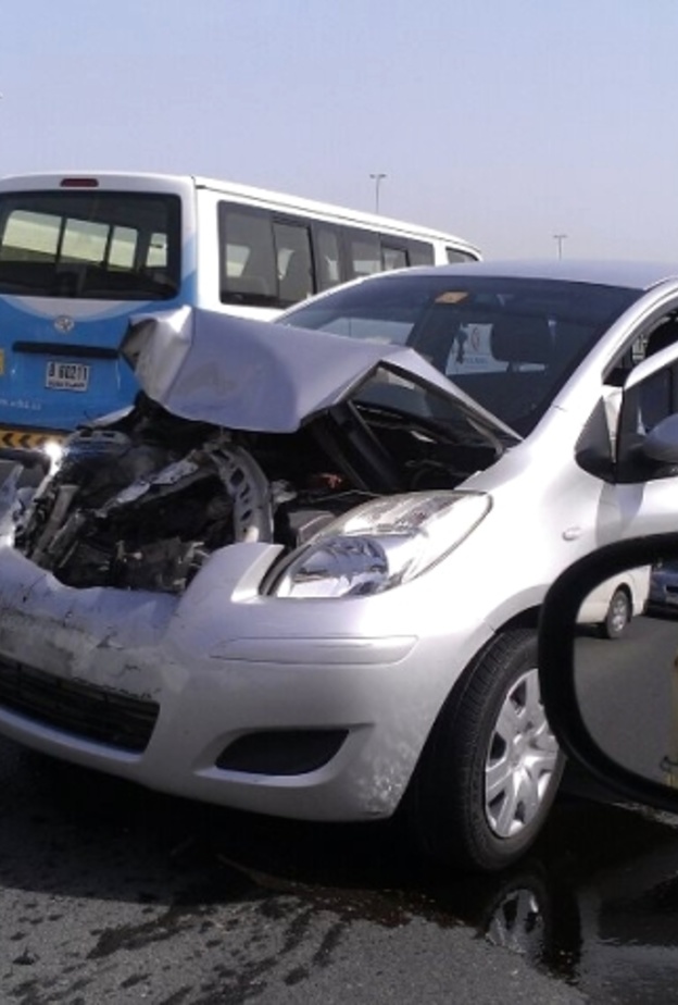 ماهي عقوبة وغرامة مصوري الحوادث في الإمارات ؟ 