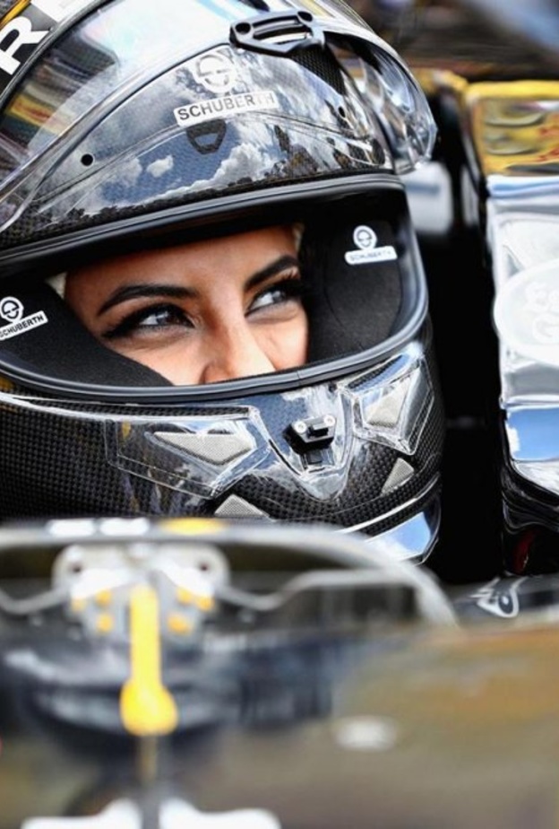 مشاركة امجاد في مسابقة الفورملا ستيودنت العالمية