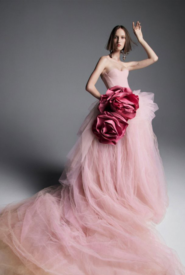  فساتين زفاف مستوحاة من اميرات ديزني من Alfred Angelo