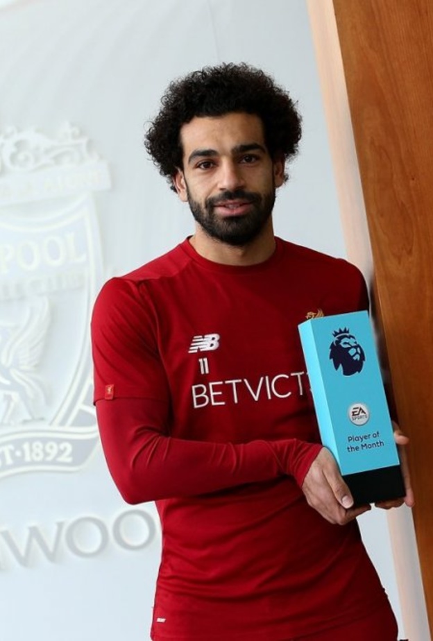 محمد صلاح يتوج بأول جائزة هذا الموسم
