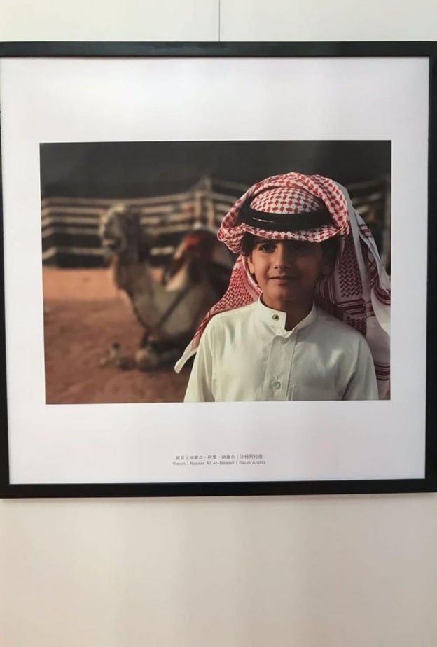 المصور ناصر الناصر يخطف الأضواء بصور التقطها بجواله