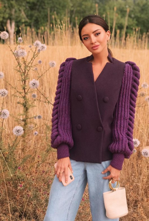 لوك مستوحى من السبعينات اختارته ناتالي فنج