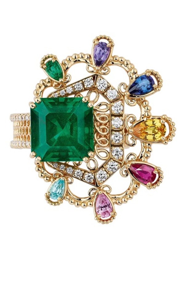  أقراط من بياجيه Piaget