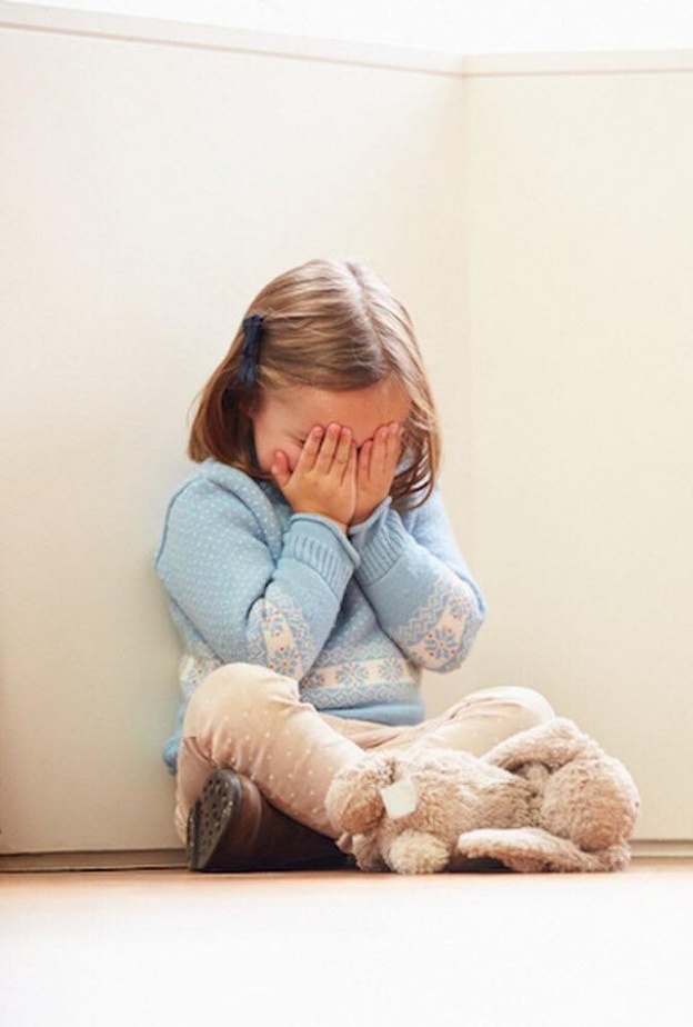 طرق التعامل مع الطفل الحساس والعصبي 