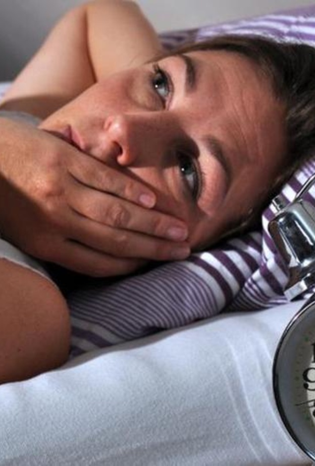 صعوبة البدء في النوم من علامات الأزمة القلبية