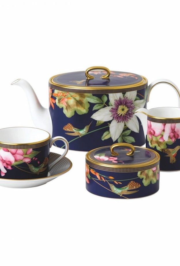 مجموعة Hummingbird من Wedgwood.. أوانٍ تحتفي بالحرفية والطبيعة الساحرة
