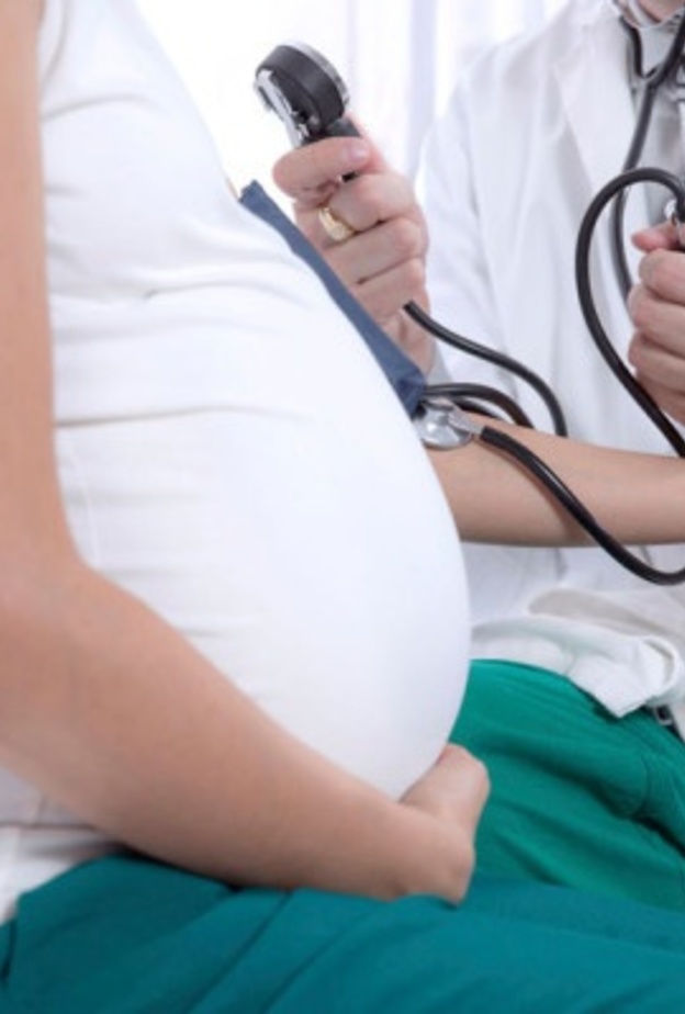 مخاطر ارتفاع ضغط الدم أثناء الحمل