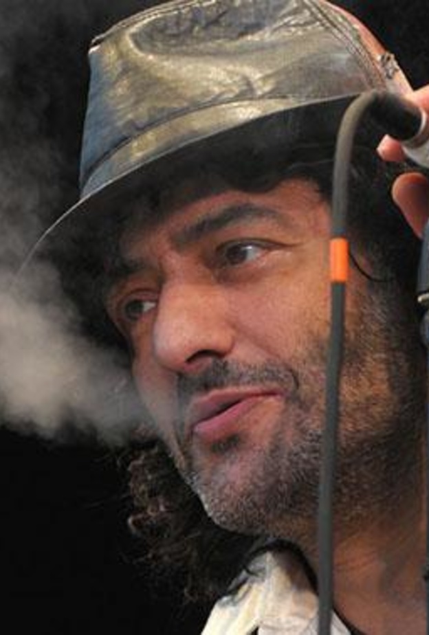 المغني الراحل رشيد طه