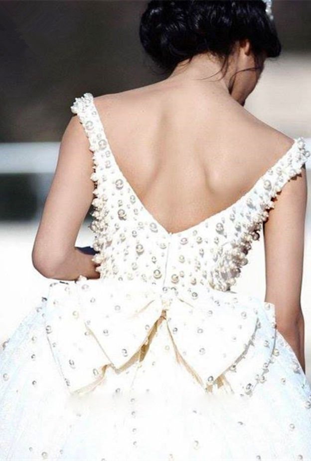  فساتين زفاف مرصعة باللؤلؤ