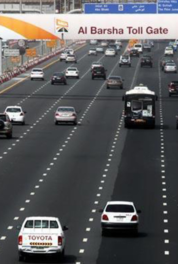 طرق دبي تطلق خدمة التجديد التلقائي لترخيص مركبات الأفراد