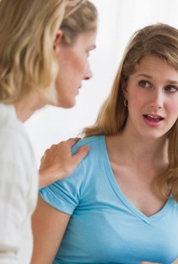 فوائد صداقة الأم لابنتها 