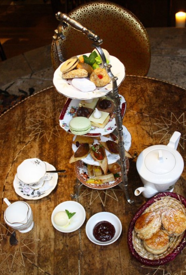 مطعم ومقهى YALLA YALLA