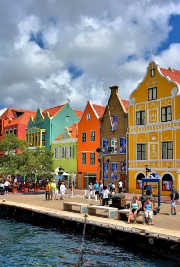 كوراساو عالم من الشواطئ المبهرة الافضل لشهر العسل