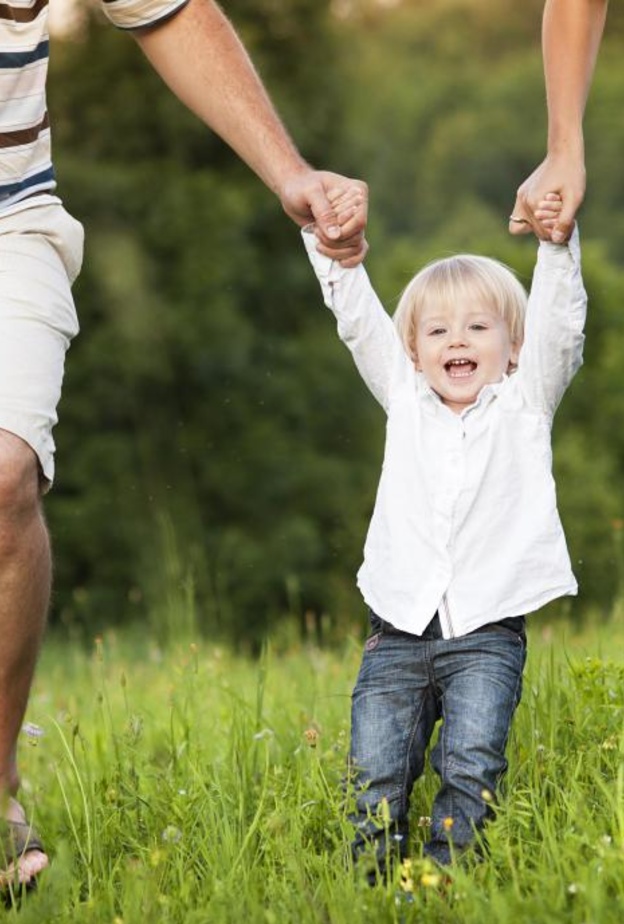  نصائح لكيفية تقوية شخصية الطفل الخجول