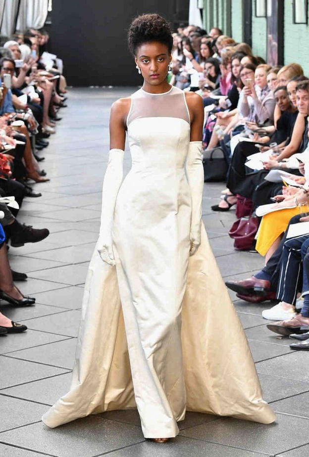 فساتين زفاف ايلي صعب 2019