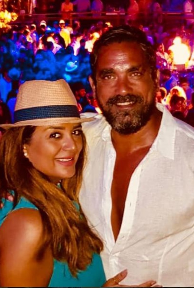 نجوم يعيشون حياة زوجية سعيدة