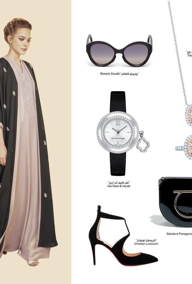  أناقة أنثوية بعباءة من تصميم أمل الرئيسي