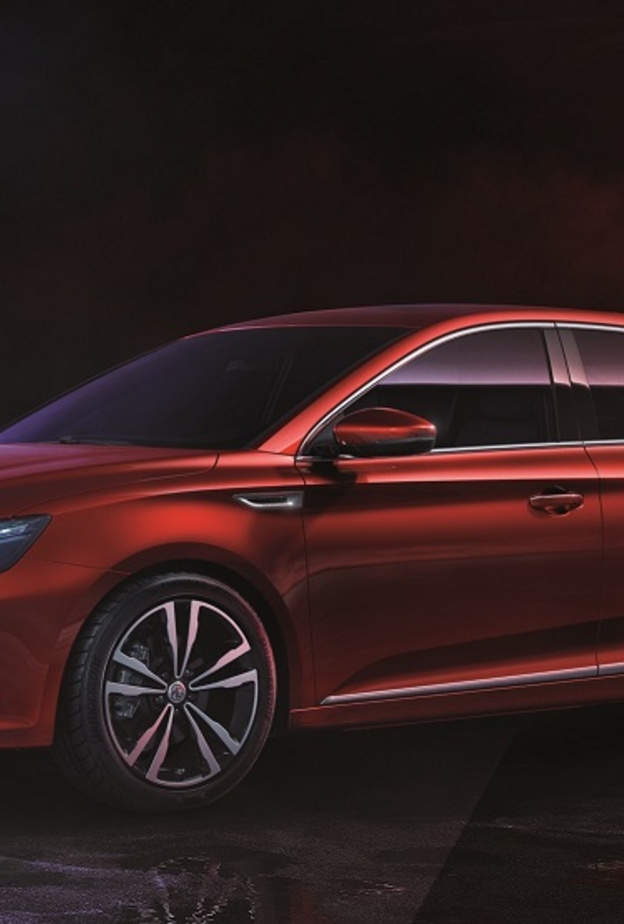 سيارة السيدان MG6 العصرية والجديدة