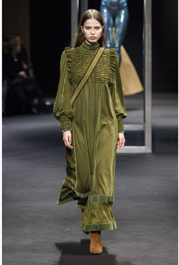 Balenciaga تنورة ميدي