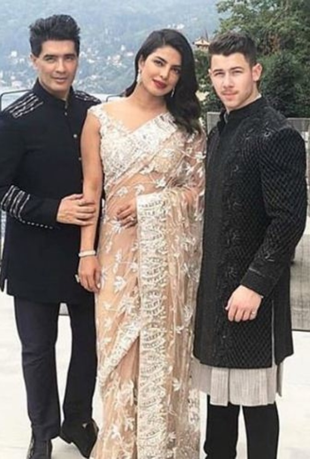 سونام كابور أول الحاضرين في احتفالات عائلة أمباني