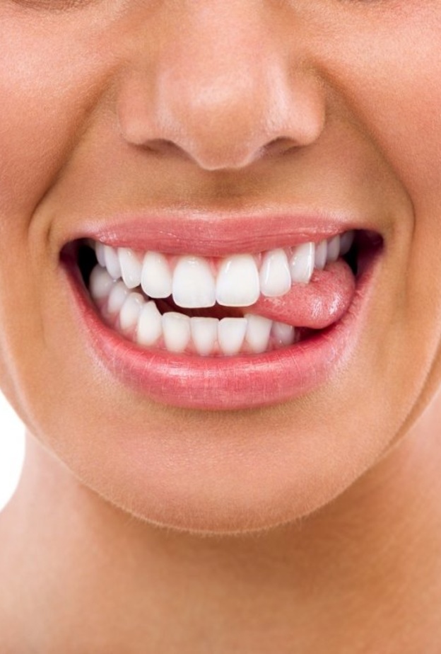 لون اللسان يدل على أمراض معينة