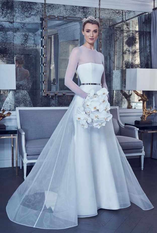  فستان من تصميم berta