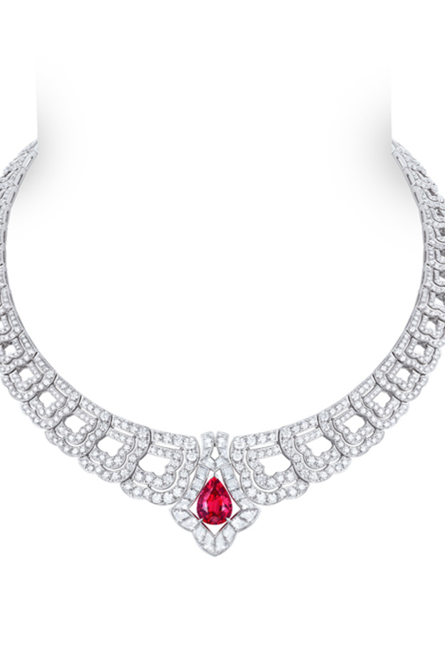 قلادة من ميسيكا Messika