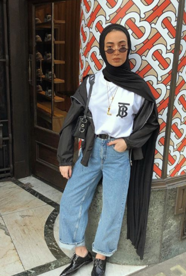 لوك من الثّمانينات بروح لينا الغوطي