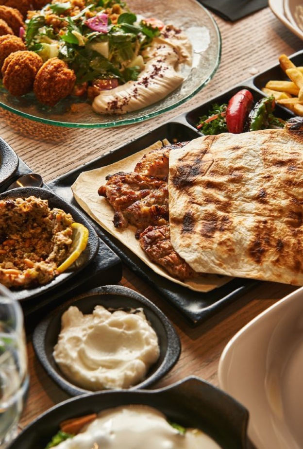 تشكيلة فريدة من الأطباق اللبنانية الحديثة المستوحاة من المطابخ العالمية