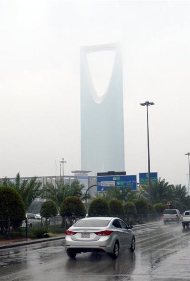 الأرصاد السعودية تواصل التحذير من الأمطار الرعدية