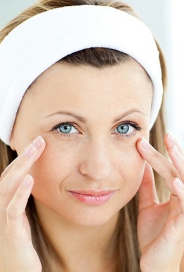 عدم العناية بنظافة العيون يضر بصحتها