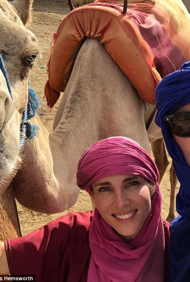 كريس هيمسورث وإلسا باتاكي