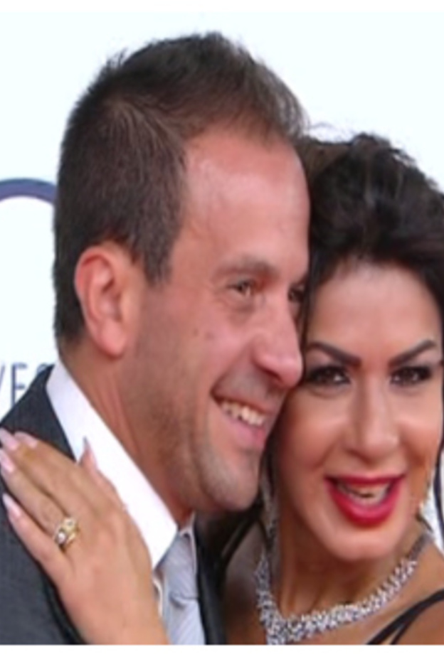 نجلاء بدر وزوجها في ختام مهرجان الجونة