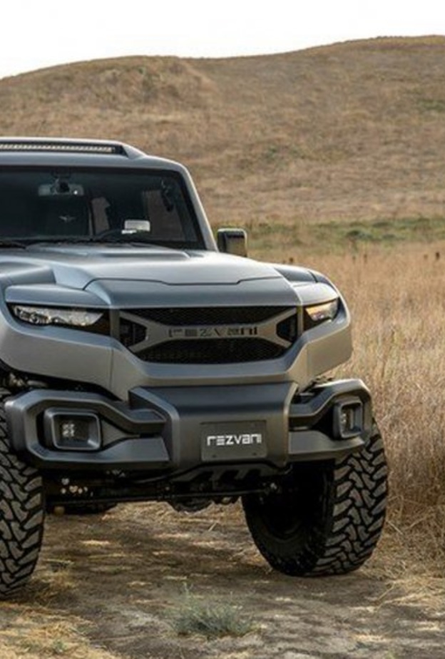 السيارة من الداخل