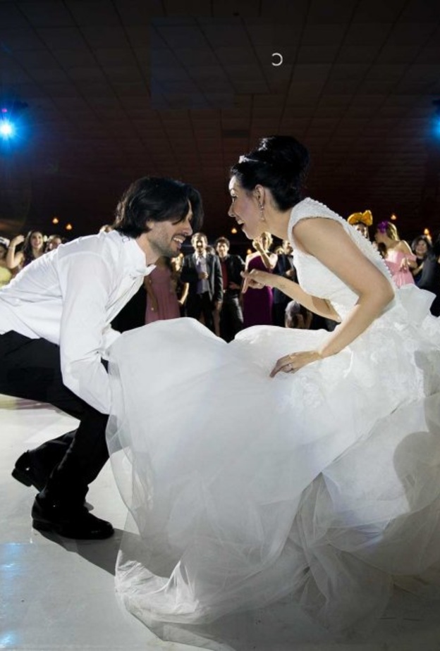 الزفاف يحتاج الى اغاني حماسية واخرى حالمة ورومانسية