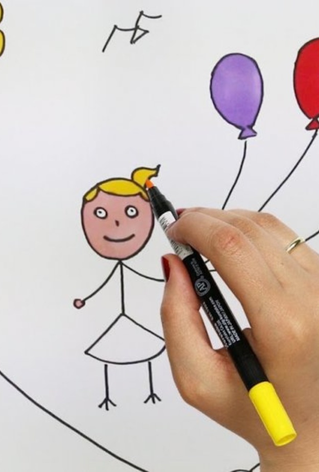 حنان الزنبقي تساهم في اختراع يساعد المكفوفين بالرسم