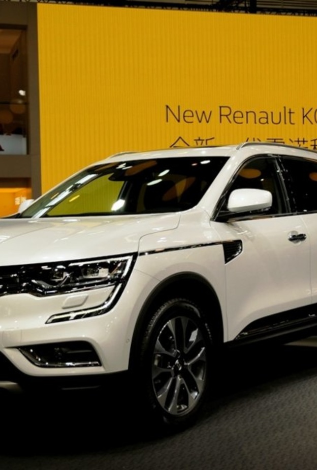 سيارة رينو كوليوس موديل 2018 فئة LE كامل