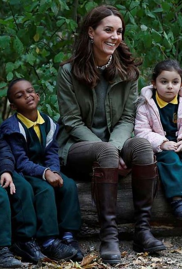  كيت ميدلتون مع الأطفال