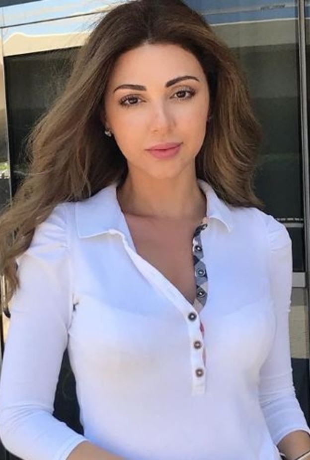 ميريام فارس تكسر عزلتها بسبب معجب