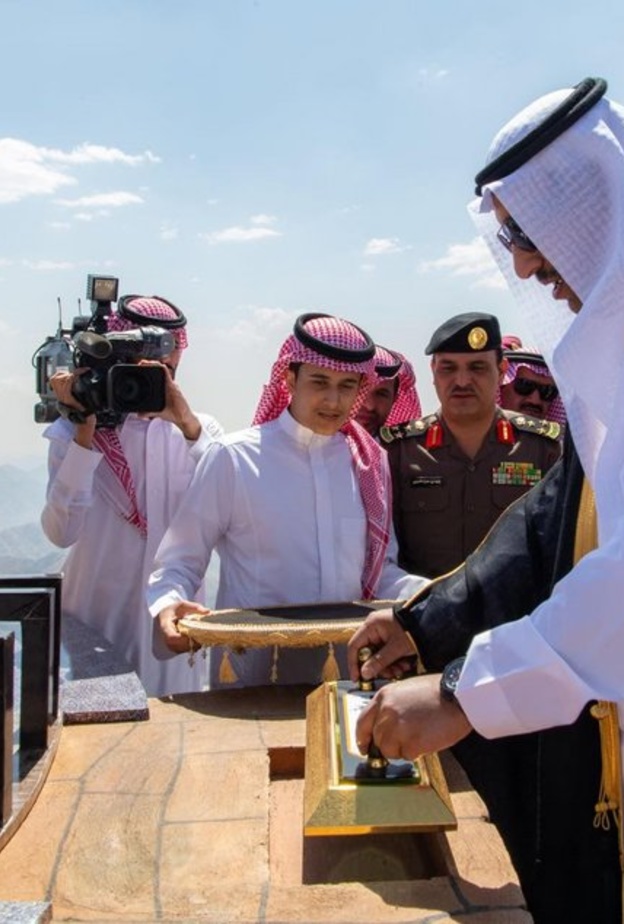 تدشين منتجع ليدي كلاودز السياحي في الباحة 