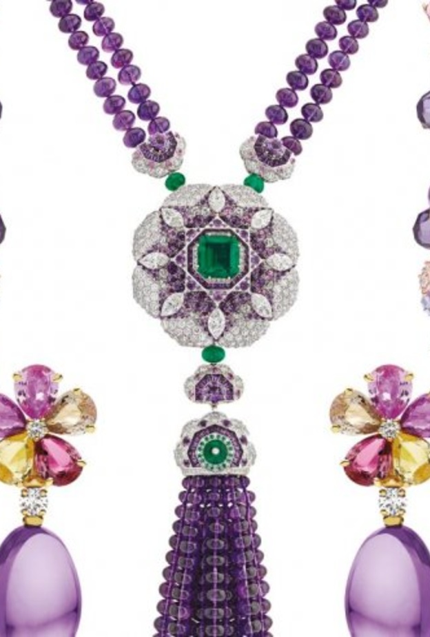 مجوهرات بلون الجمشت