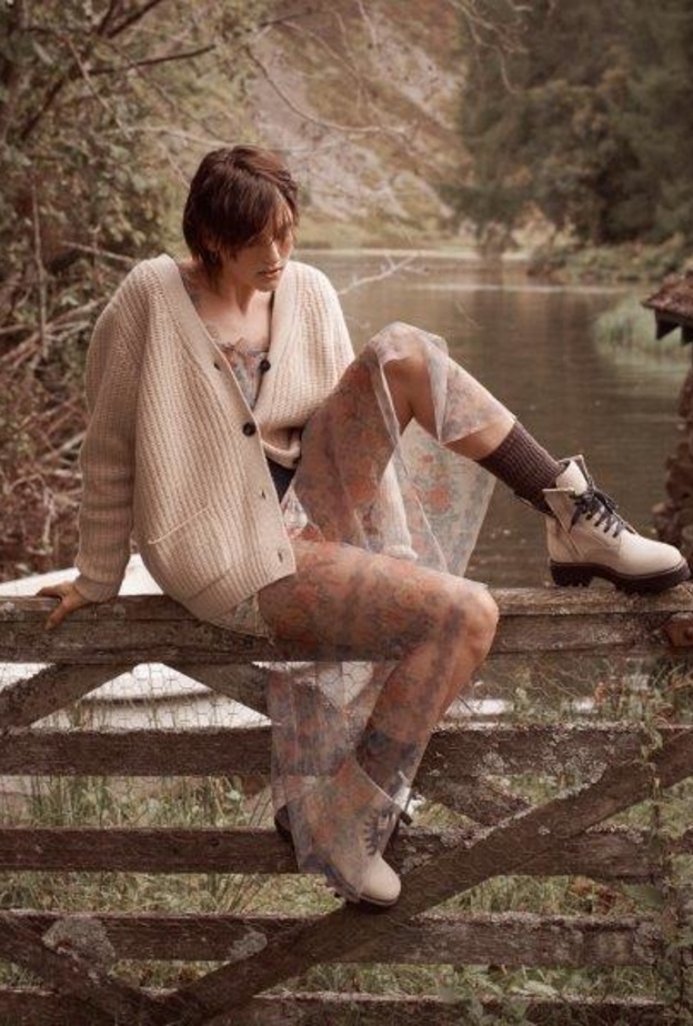 موقع THEOUTNET.COM يُطلق متجراً خاصاً بملابس الصوف