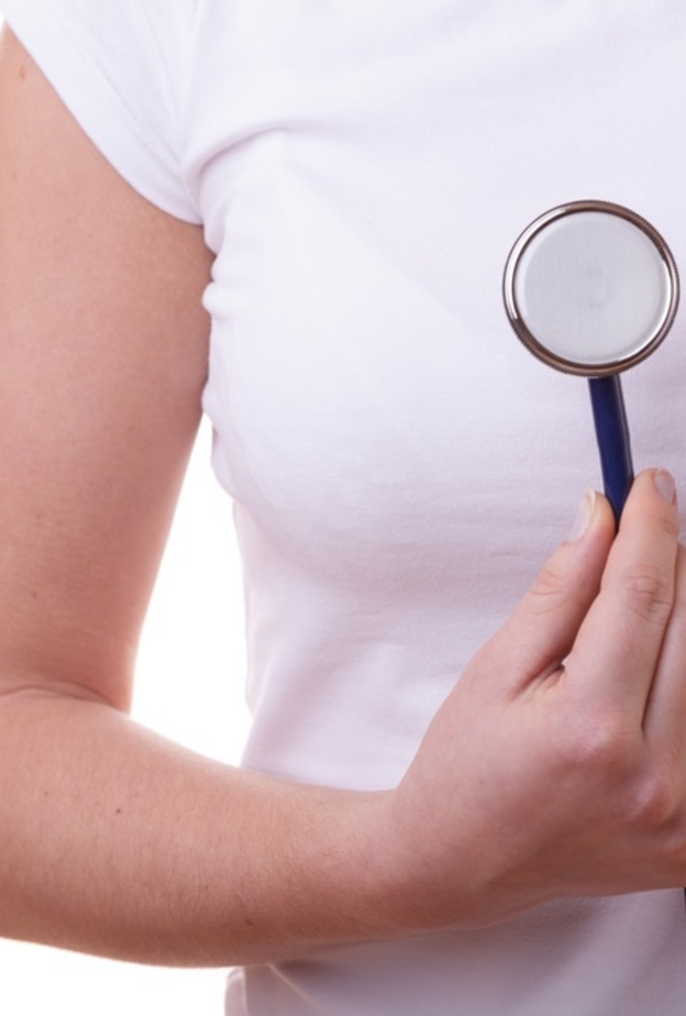 فحوصات الكشف المبكر لتجنب الإصابة بمرض سرطان الثدي