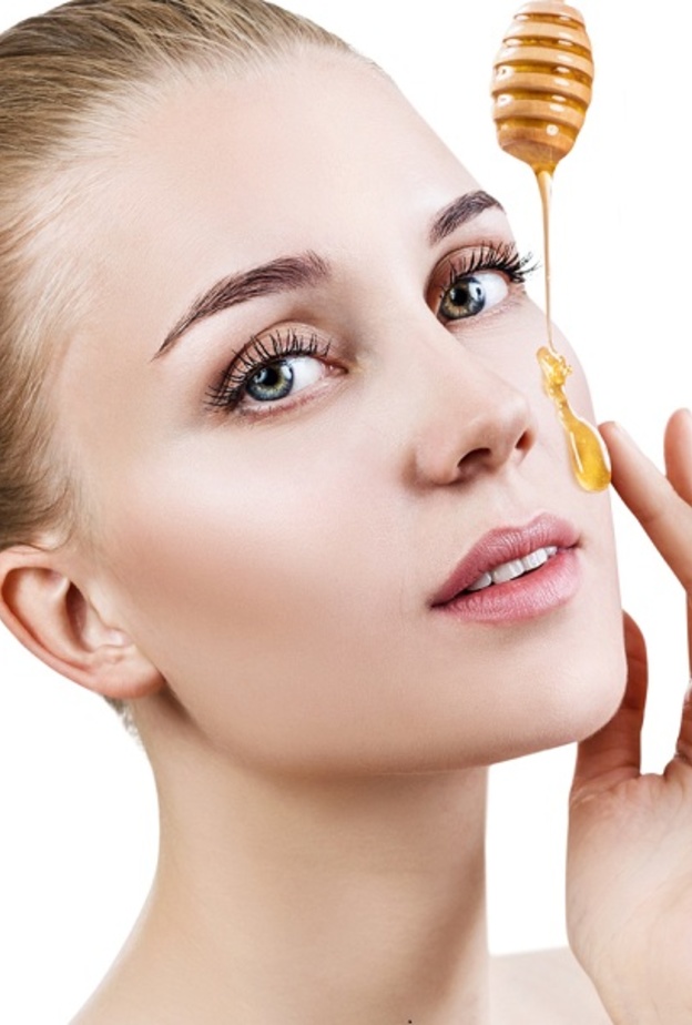 العسل يفيد جميع انواع البشرة