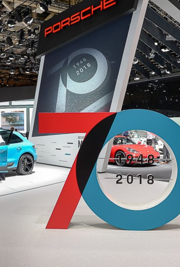 سيارات الـ SUV الرياضية المتعدة الأغراض تهيمن على منصات باريس للسيارات