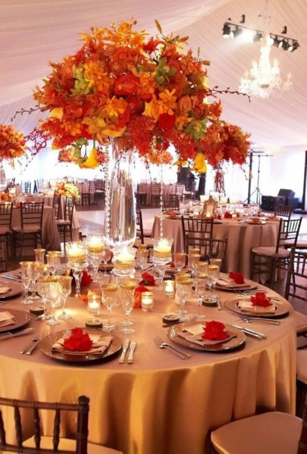 ادخال اللون البنفسجي مناسب لزفاف الخريف