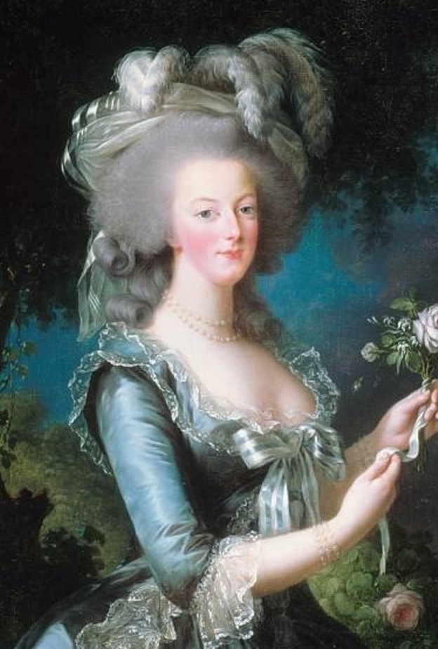  قلادة أنيقة مرصعة بعدد 300 من حبات اللؤلؤ الطبيعي يتوقع أن تباع بسعر 300 ألف دولار