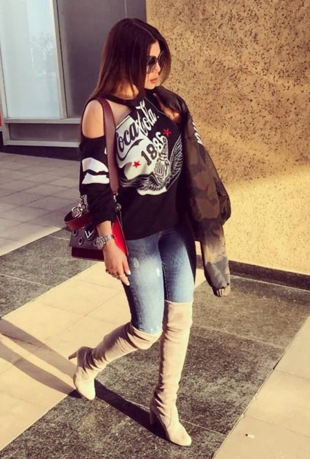  هيفاء وهبي لا تتخلى عن الفساتين المنقوشة